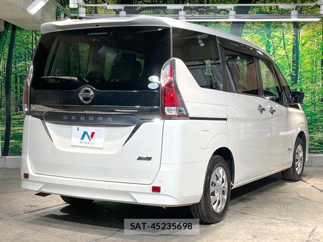 Nissan SERENA 2016-11 7224843-17