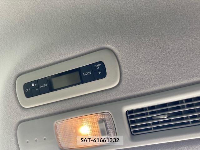 Nissan SERENA 2013-09 7218018-10