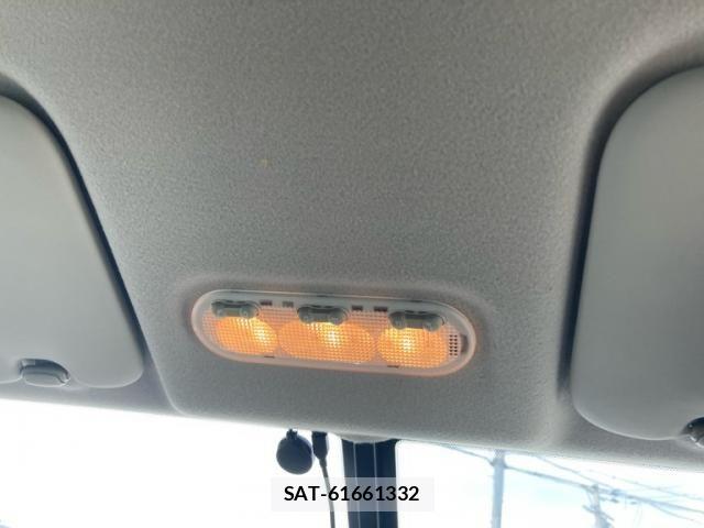 Nissan SERENA 2013-09 7218018-20