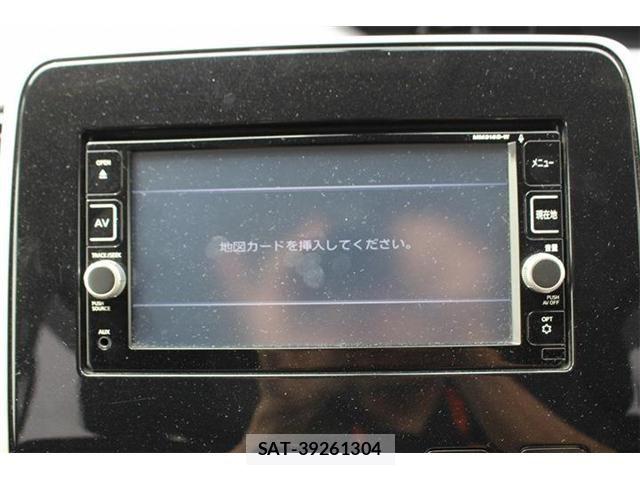 Nissan SERENA 2017-03 7218048-1