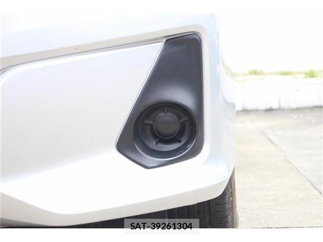 Nissan SERENA 2017-03 7218048-23