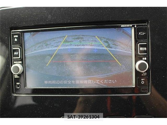 Nissan SERENA 2017-03 7218048-2
