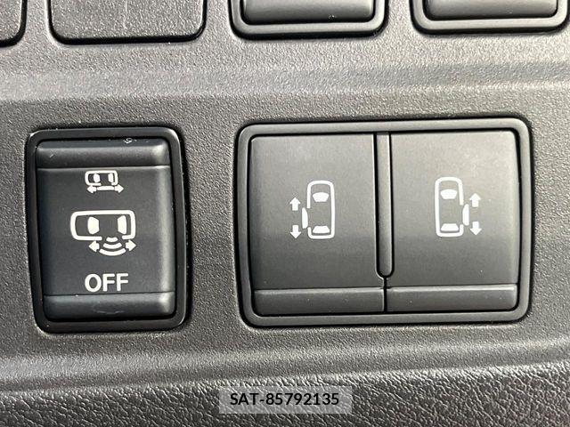 Nissan SERENA 2017-07 7224864-6