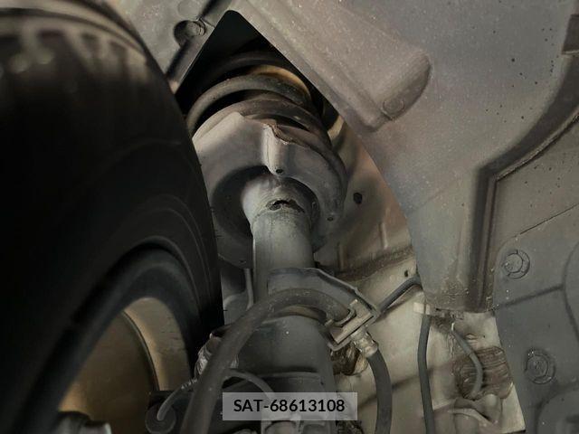 Nissan SERENA 2018-09 7224880-19