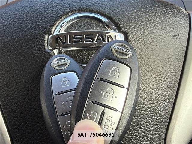 Nissan SERENA 2013-11 7224803-22