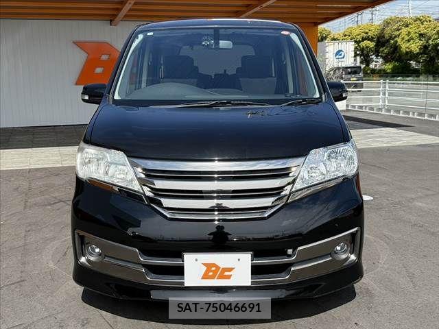 Nissan SERENA 2013-11 7224803-8