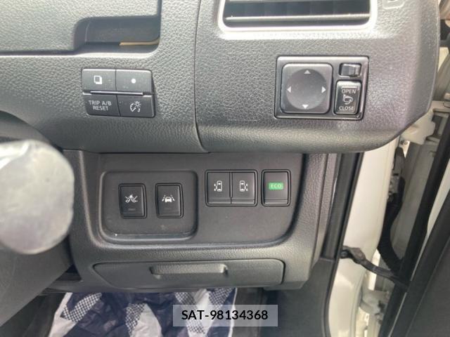Nissan SERENA 2015-12 7224825-13