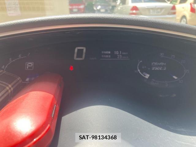 Nissan SERENA 2015-12 7224825-18