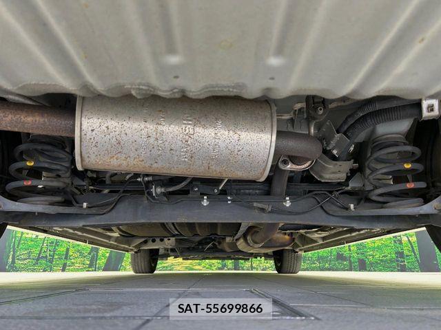 Nissan SERENA 2016-08 7224837-19