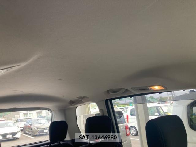 Nissan SERENA 2013-10 7224800-9