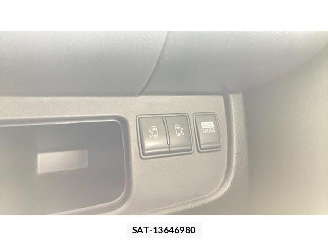 Nissan SERENA 2013-10 7224800-14