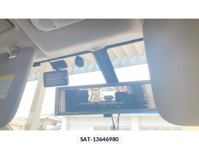 Nissan SERENA 2013-10 7224800-16
