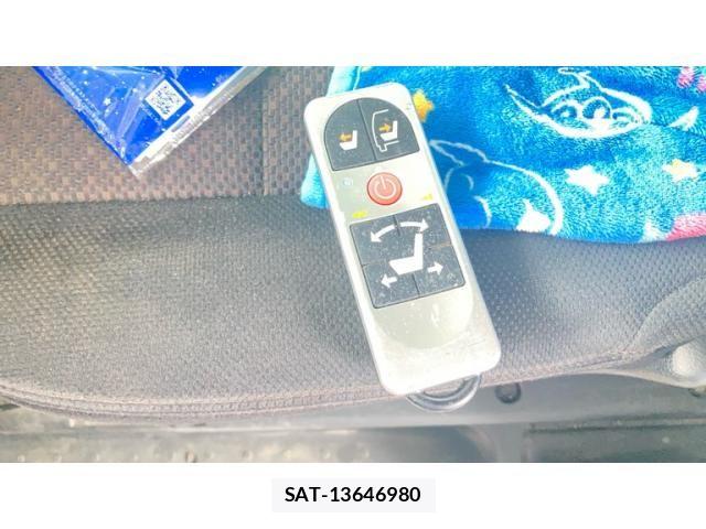 Nissan SERENA 2013-10 7224800-20