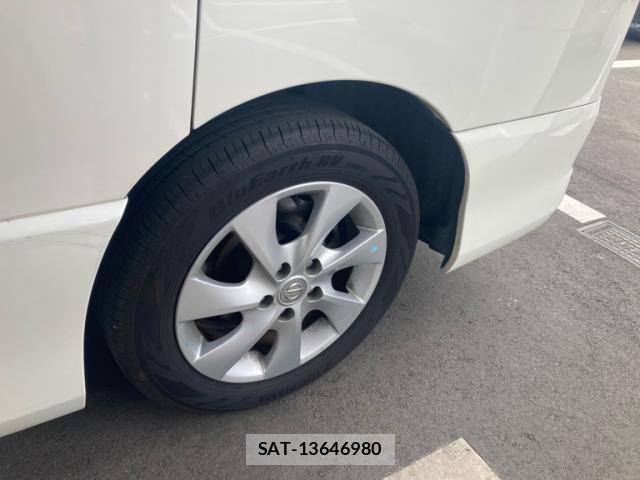 Nissan SERENA 2013-10 7224800-4