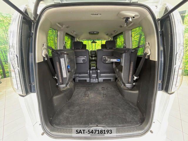 Nissan SERENA 2015-06 7224811-10
