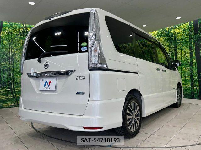 Nissan SERENA 2015-06 7224811-17