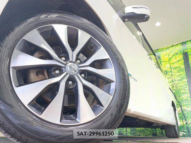Nissan SERENA 2017-06 7224862-13