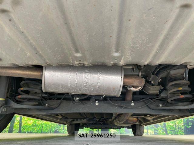 Nissan SERENA 2017-06 7224862-19