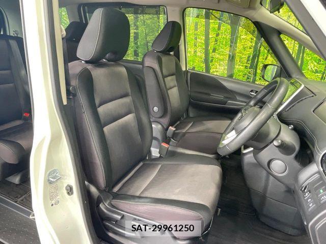 Nissan SERENA 2017-06 7224862-7