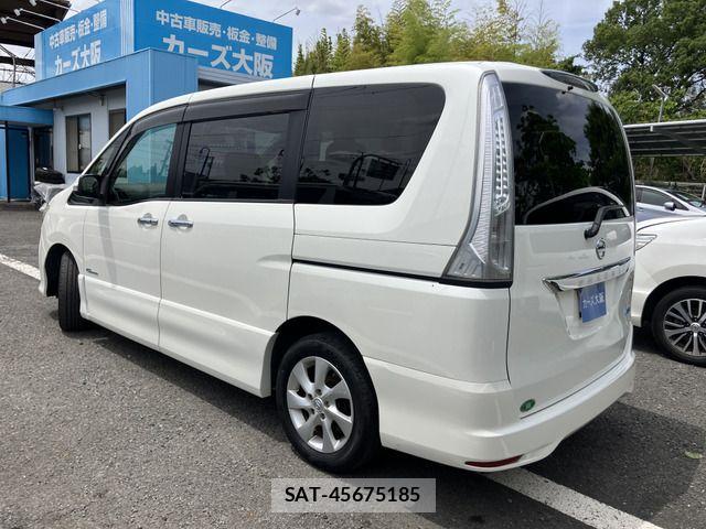 Nissan SERENA 2013-10 7224799-3