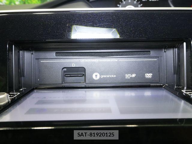 Nissan SERENA 2017-05 7224858-11