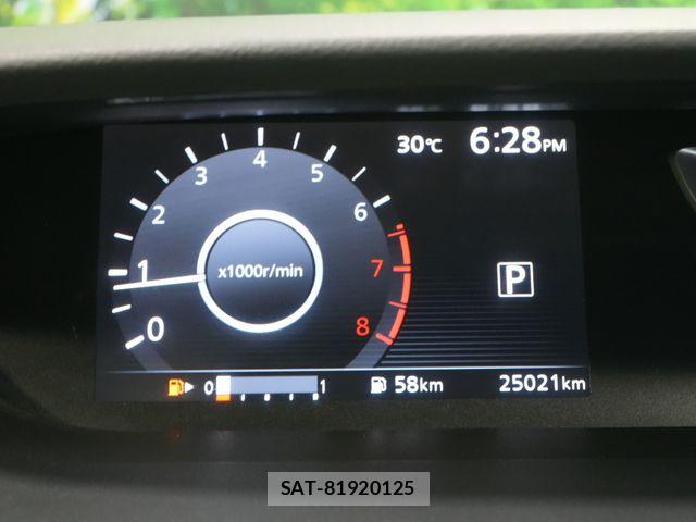 Nissan SERENA 2017-05 7224858-16