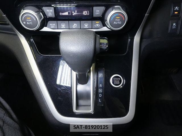 Nissan SERENA 2017-05 7224858-19