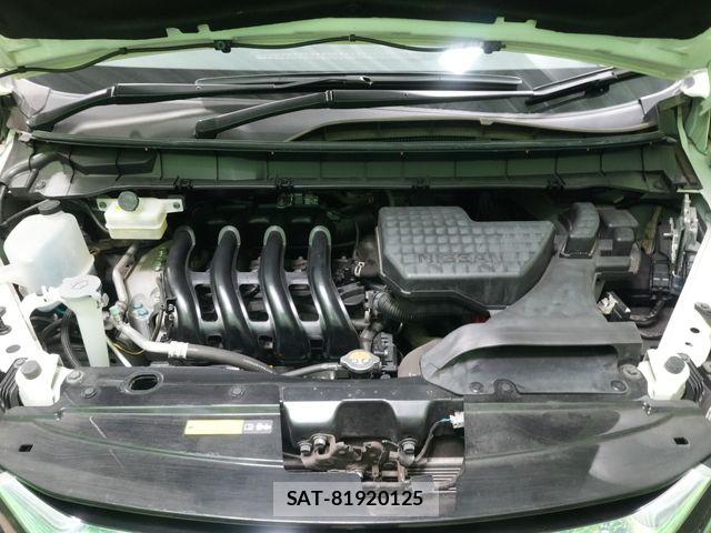Nissan SERENA 2017-05 7224858-23