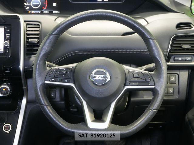 Nissan SERENA 2017-05 7224858-7
