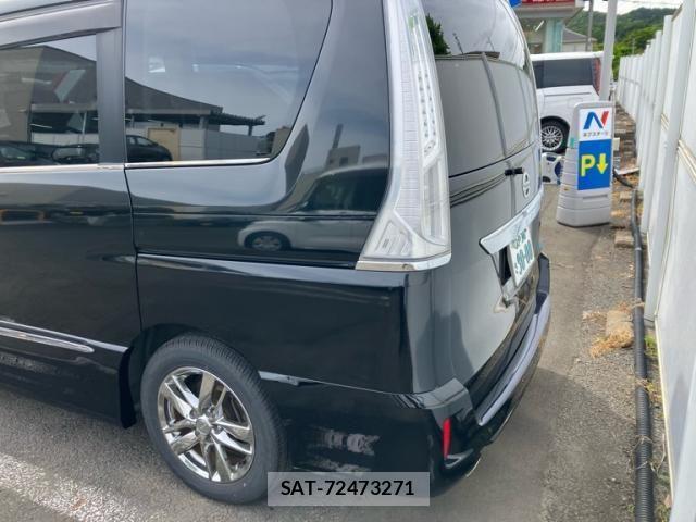 Nissan SERENA 2013-09 7218011-2
