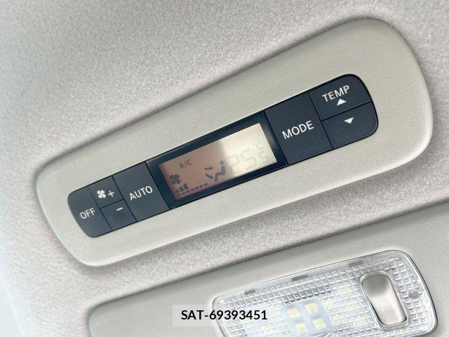 Nissan SERENA 2015-08 7224819-6