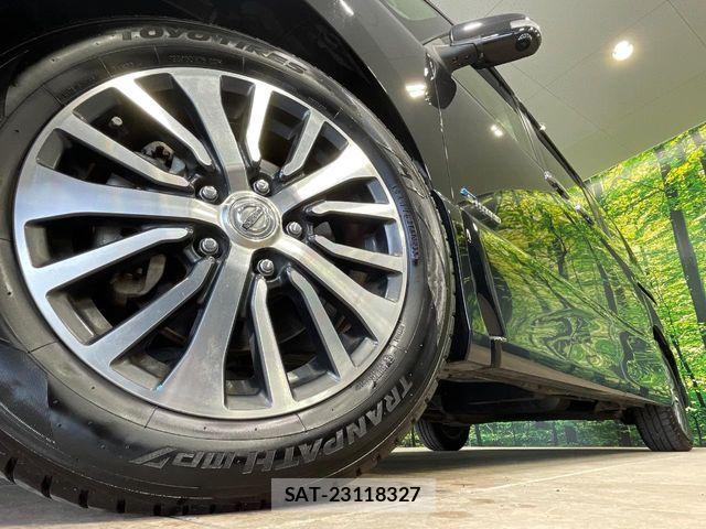 Nissan SERENA 2014-11 7224810-13