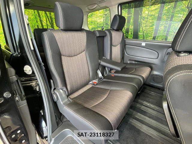 Nissan SERENA 2014-11 7224810-8