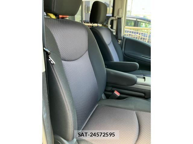 Nissan SERENA 2013-11 7224802-11
