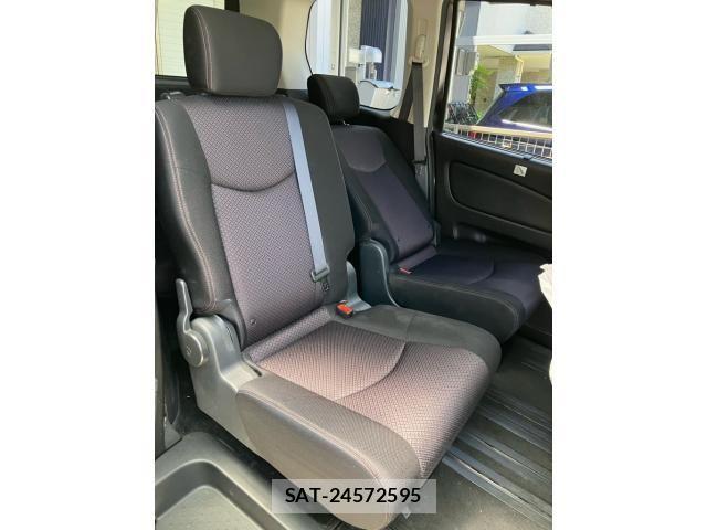 Nissan SERENA 2013-11 7224802-13