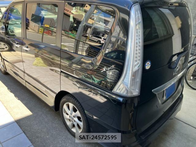 Nissan SERENA 2013-11 7224802-4