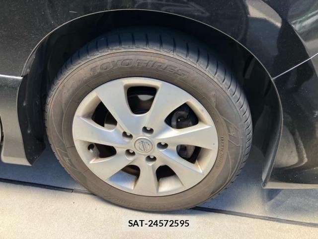 Nissan SERENA 2013-11 7224802-8