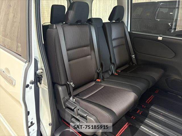 Nissan SERENA 2018-11 7224884-7