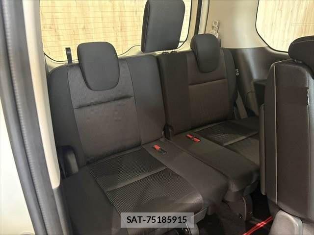 Nissan SERENA 2018-11 7224884-8