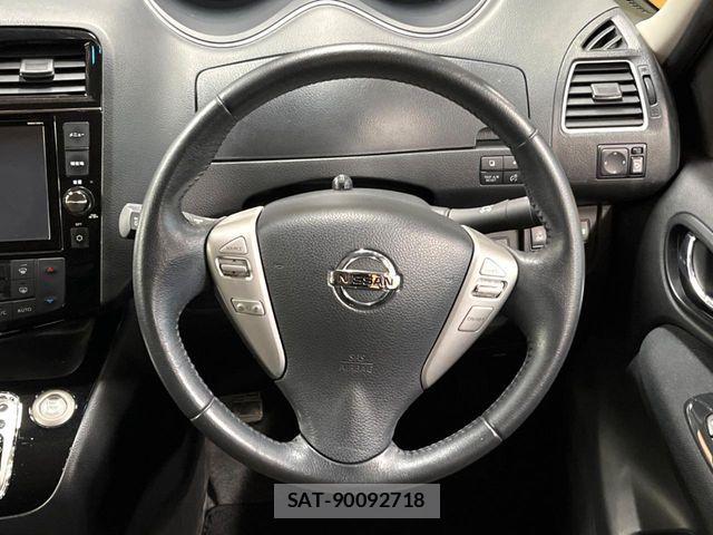 Nissan SERENA 2015-07 7224815-11