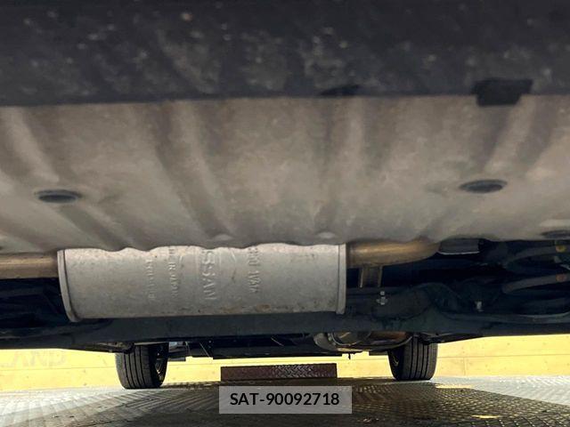 Nissan SERENA 2015-07 7224815-19