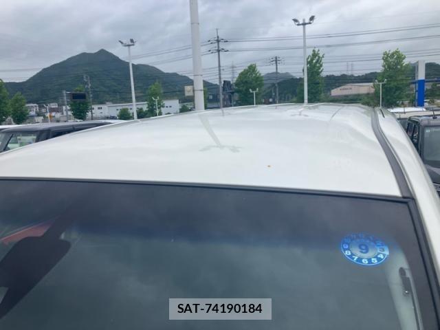 Nissan SERENA 2014-03 7224808-3