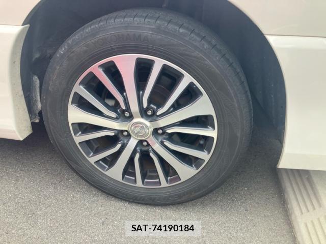 Nissan SERENA 2014-03 7224808-8