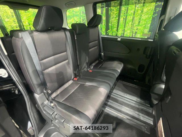 Nissan SERENA 2016-09 7224840-9
