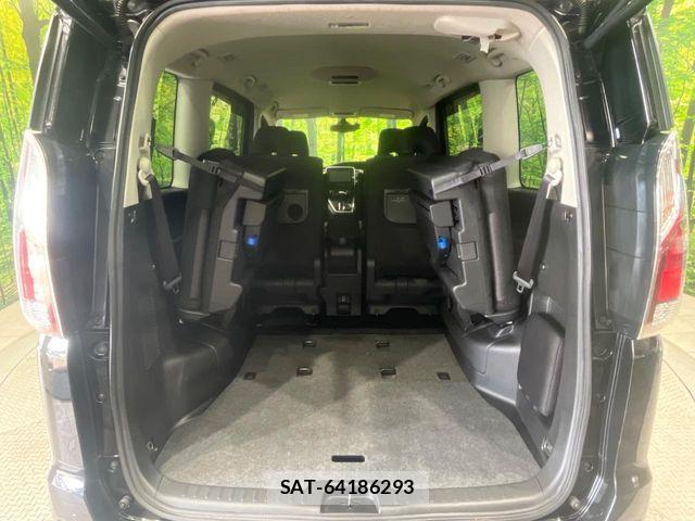 Nissan SERENA 2016-09 7224840-11
