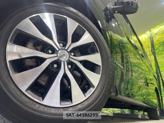 Nissan SERENA 2016-09 7224840-13