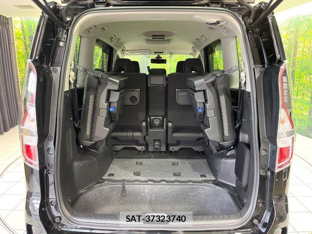 Nissan SERENA 2021-06 7224909-10