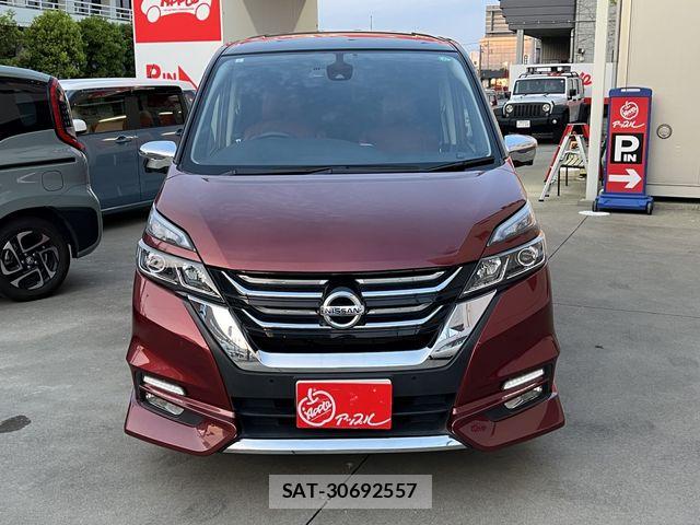 Nissan SERENA 2017-05 7224860-21