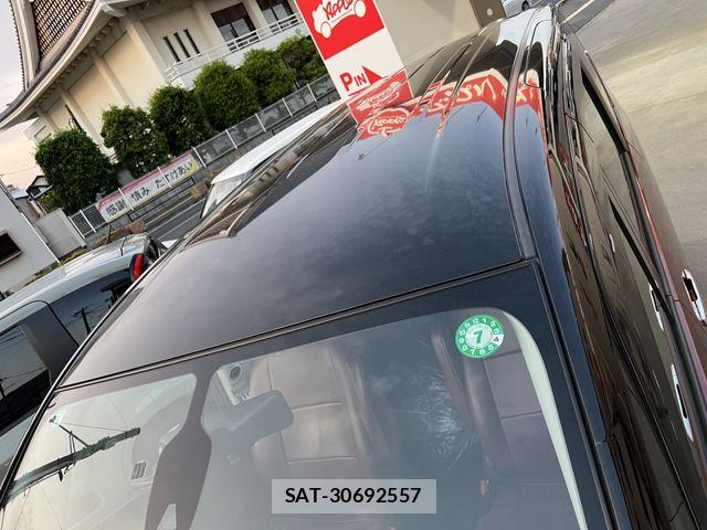 Nissan SERENA 2017-05 7224860-25