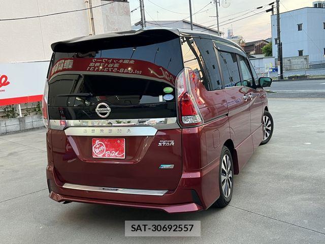 Nissan SERENA 2017-05 7224860-2